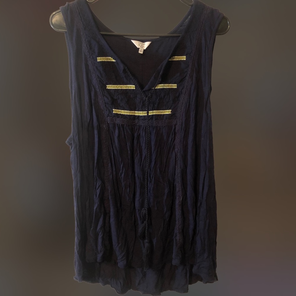 Crown & Ivy Navy Sleeveless Top with Neon Green Embroidery Detail 2XL
